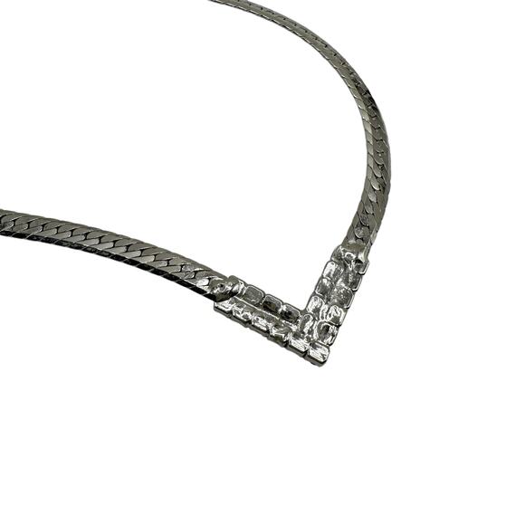 Silver Tone Flat Chain Arrow Pendent Rhinestone Amethyst Necklace - Picture 5 of 6